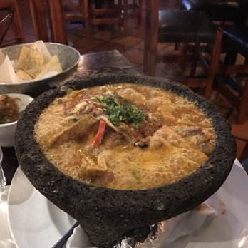 Fernando's Tequila Bar & Restaurant - Chicken molcajete - Mexican Near Me - Chicago, Illinois