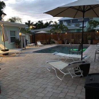 Haley's Motel - 1st pool - Hotels Near Me - Holmes Beach, Florida