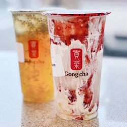 Gong Cha - Lemon Wintermelon with Basil Seed and Marble Strawberry Milk Tea with pudding. Instagram: maggiesaidoishi