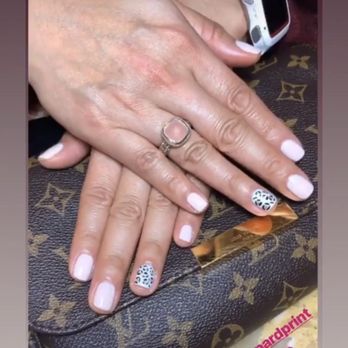 Nail Royale - requested for leopard design...and got it! - Nail Salons Near Me - Missouri City, Texas