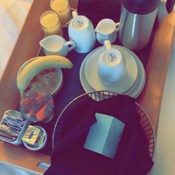 HarbourView Inn - They'll bring you breakfast to your room free of charge - Hotels Near Me - Charleston, South Carolina