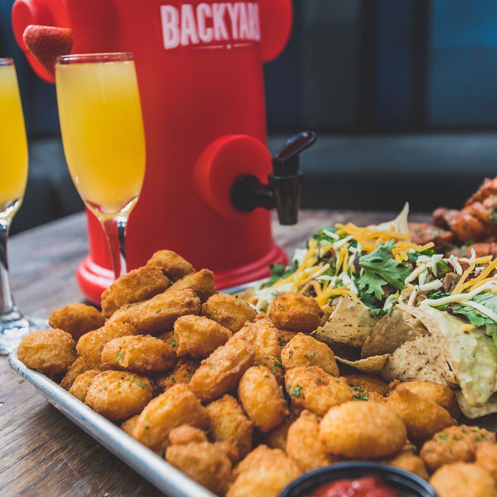 BACKYARD DALLAS 473 Photos & 371 Reviews 505 N Good Latimer Expy