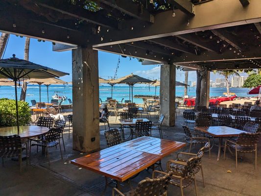 Outrigger Canoe Club by null