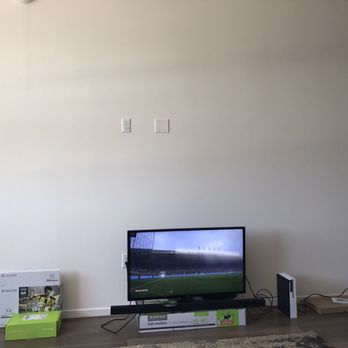 HD Hookups - Set up before - Home Theatre Installation Near Me - San Diego, California