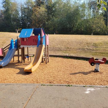 92nd Street Park - Toddler friendly area - Parks Near Me - Mukilteo, Washington 92nd Street Park - Toddler friendly area - Parks Near Me - Mukilteo, Washington