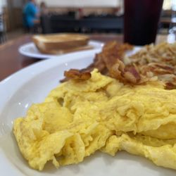 Golden Oak Pancake House