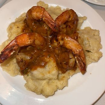 Louie's Steakhouse - Shrimp and grits w/bbq sauce - Steakhouses Near Me - Greenville, Mississippi Louie's Steakhouse - Shrimp and grits w/bbq sauce - Steakhouses Near Me - Greenville, Mississippi