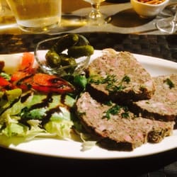 La Matelote - La caillette: terrine maison de porc aux épinards.