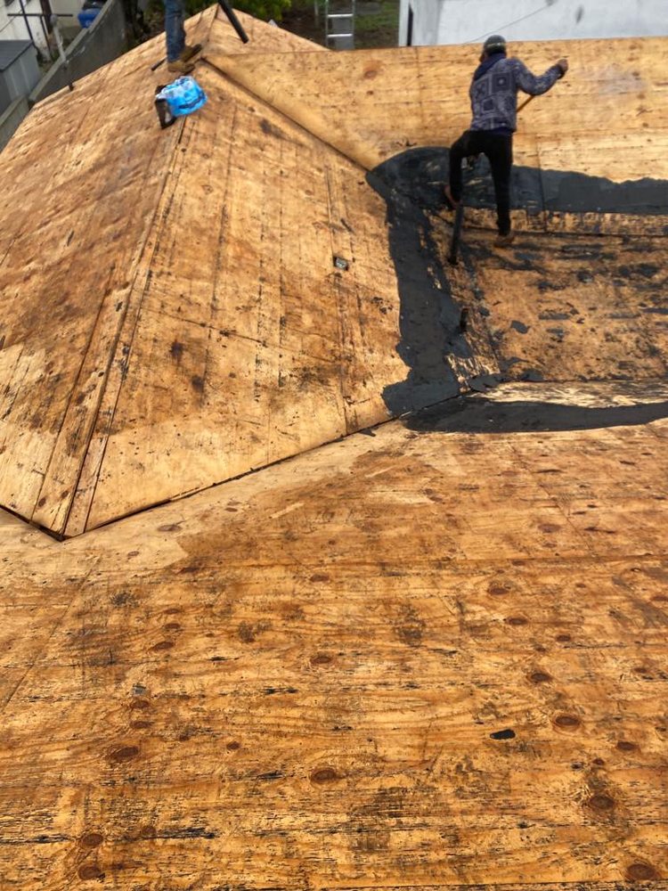 Slide of Universal Roofing