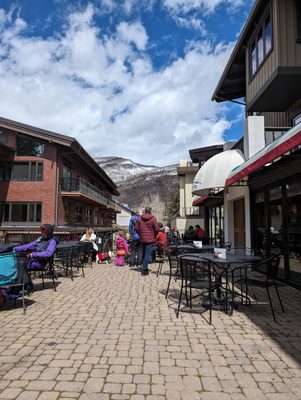 Vendettas Restaurant by null