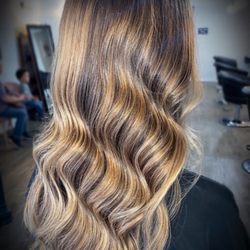 Ashley Mitchell, Hairstylist - Balayage