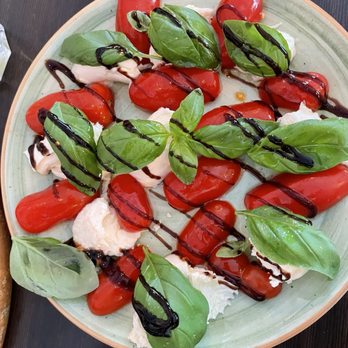 Restaurant Tio Marios - Caprese salad - Italian Near Me - Copenhagen, 84 Restaurant Tio Marios - Caprese salad - Italian Near Me - Copenhagen, 84