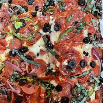99 Craft Pizza - Large Detroit Valley Deluxe. - Pizza Near Me - Fresno, California