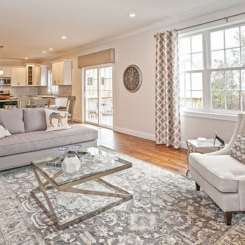 Shadee lady Interior Design and Custom Window Treatment - a living room - Shades & Blinds Near Me Shadee lady Interior Design and Custom Window Treatment - a living room - Shades & Blinds Near Me