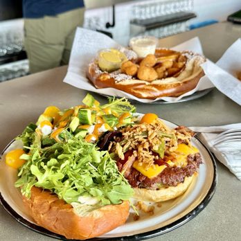 Los Molinos Beer - Burger and pretzel - Brewpubs Near Me - San Clemente, California Los Molinos Beer - Burger and pretzel - Brewpubs Near Me - San Clemente, California