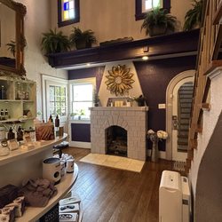 Zalla Massage - Loving the aesthetic here! So calming!