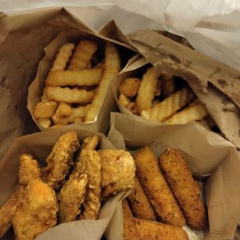 Paisans Pizzeria and Bar - Fries chicken sticks and cheese sticks - Pizza Near Me - Berwyn, Illinois