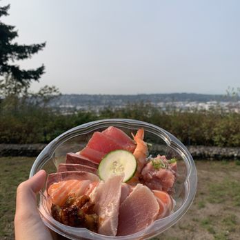 Fremont Bowl - Chirashi - Japanese Near Me - Seattle, Washington
