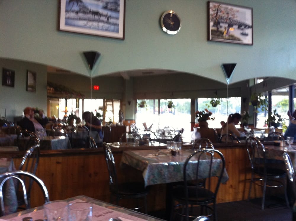 RESTAURANT CHEZ LIEN 3671 Boul SaintJean, DollardDesOrmeaux, Quebec, Canada Chinese