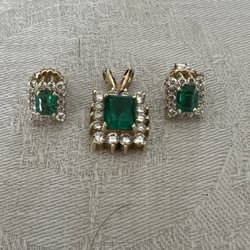 Dasheen Jewelry Studio - Emerald pendant with matching earrings