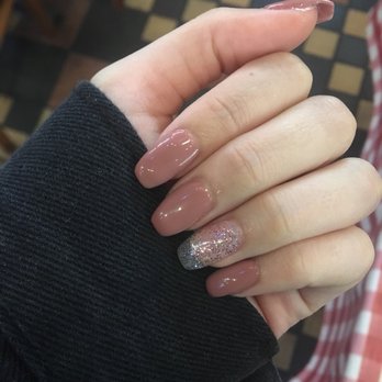 Bilancia Nail Spa - Nail Salons Near Me - Chicago, Illinois