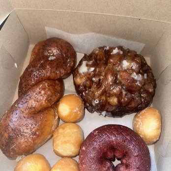 Glaze Doughnuts - Donuts Near Me - Las Vegas, Nevada Glaze Doughnuts - Donuts Near Me - Las Vegas, Nevada