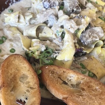Emle's Restaurant - American Near Me - Northridge, California