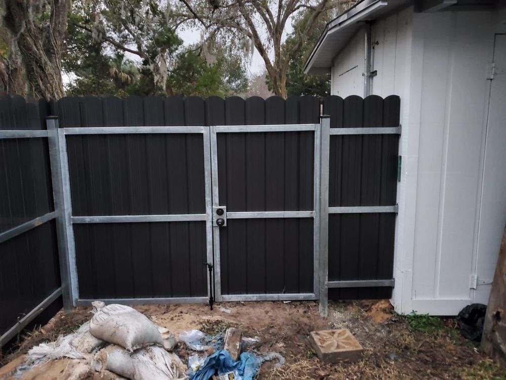 Slide of Metal Fence Guajiro