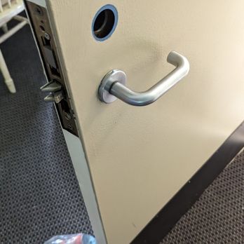 Ari Locksmith - Keys & Locksmiths Near Me