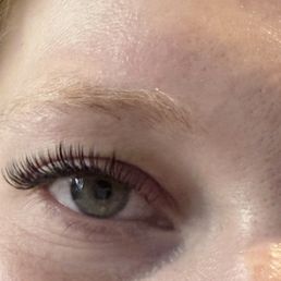 hybrid eyelash extensions