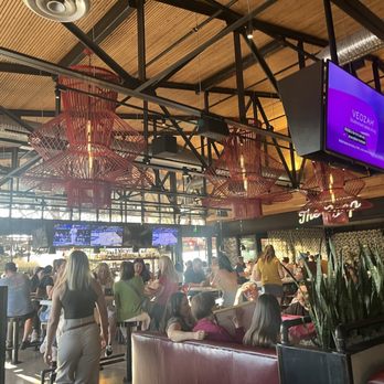 Culinary Dropout - Bar area - New American Near Me - Gilbert, Arizona