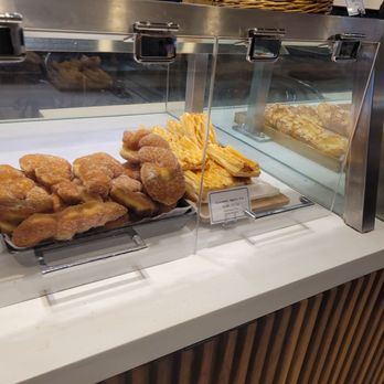 Paris Baguette - Coffee & Tea Near Me - New York, New York