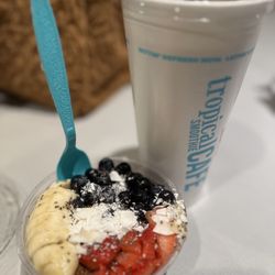 Tropical Smoothie Cafe