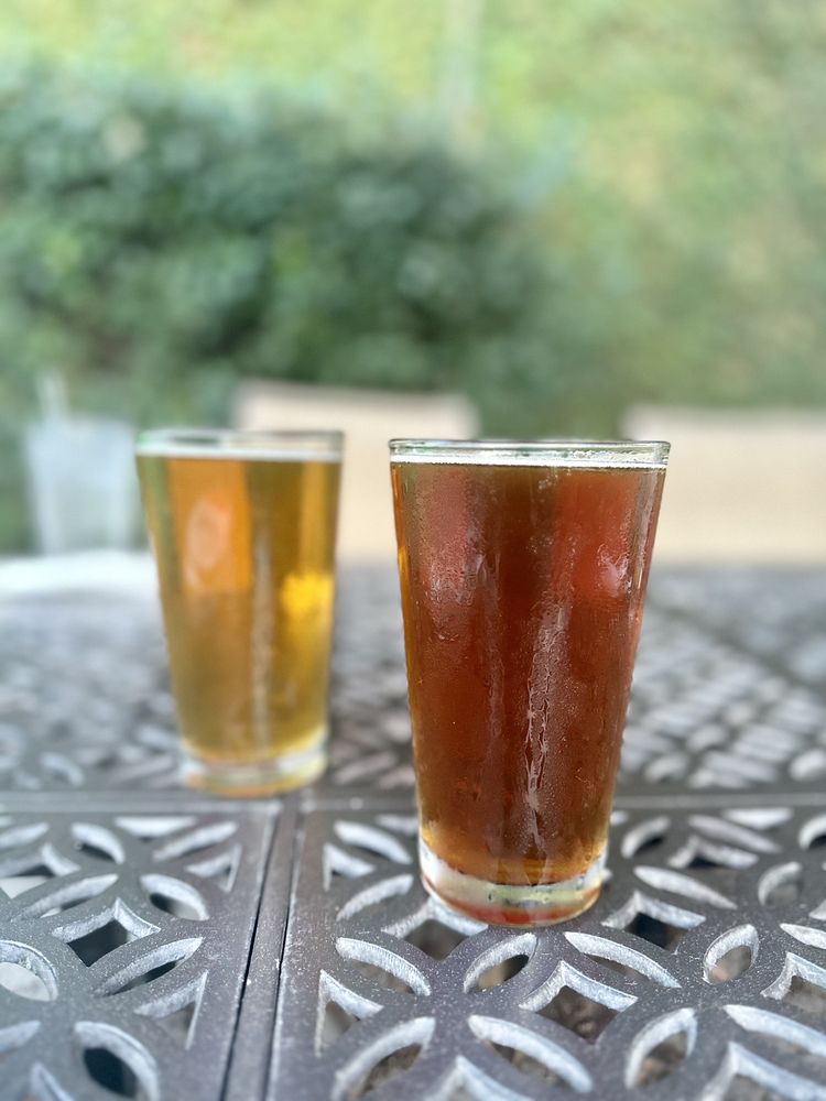 Coasters Pub & Biergarten