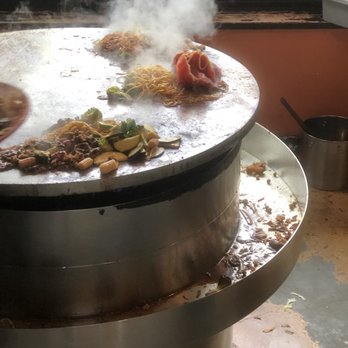 Mongo Bongo - The chef just throw meat and veggies all at once into the grill with no control of different cooking time - Mongolian Near Me - New Westminster, British Columbia