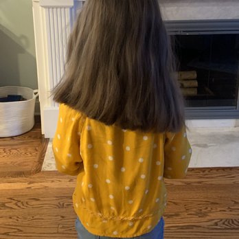 KidSnips - Very uneven cut by Cathy. What was supposed to be a 3" trim turned into over a 5" trim only on the left side of my daughters head. - Toy Stores Near Me - Oak Brook, Illinois