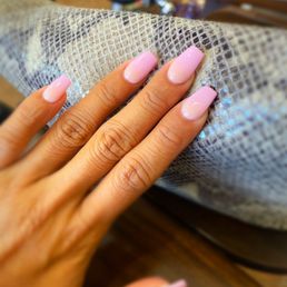 Ombré nails - love the length and color!!