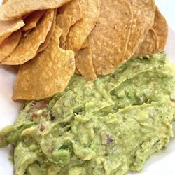Avocado’s Food - Chips and Guacamole