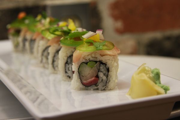 VICTOR'S SUSHI by null