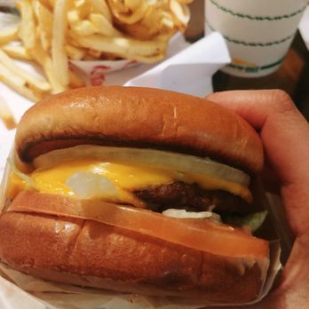 In-N-Out Burger - Burgers Near Me - Fairfield, California In-N-Out Burger - Burgers Near Me - Fairfield, California