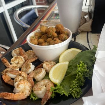The Station Raw Bar - Seafood Near Me - Apalachicola, Florida