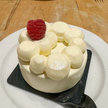 Bachour - Bakeries Near Me - Coral Gables, Florida Bachour - Bakeries Near Me - Coral Gables, Florida