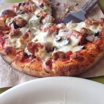 Flippers Pizza - Delish Flippers Big Pie - Pizza Near Me - Tampa, Florida