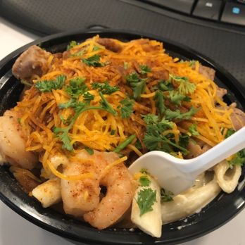 Papi Clary's Kitchen - Chicken and shrimp Cajun Alfredo - Asian Fusion Near Me - Concord, California