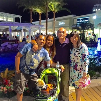 Tampa Premium Outlets - Beautiful night! Pics from Boon's phone! - Outlet Stores Near Me - Lutz, Florida Tampa Premium Outlets - Beautiful night! Pics from Boon's phone! - Outlet Stores Near Me - Lutz, Florida