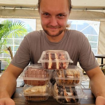 Shyndigz - Local man who couldn't decide.... captured 5 victims - Desserts Near Me - Richmond, Virginia Shyndigz - Local man who couldn't decide.... captured 5 victims - Desserts Near Me - Richmond, Virginia