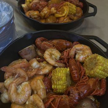 Mad For Chicken - Sunnyside - Crawfish and Shrimp (Easy Peel) - Chicken Wings Near Me - Sunnyside, New York Mad For Chicken - Sunnyside - Crawfish and Shrimp (Easy Peel) - Chicken Wings Near Me - Sunnyside, New York