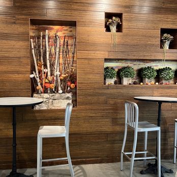 Chill On Park - Inside is pretty - Coffee & Tea Near Me - Boston, Massachusetts Chill On Park - Inside is pretty - Coffee & Tea Near Me - Boston, Massachusetts