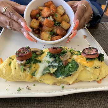 KitchenCray Cafe - Omelette and potatoes - Breakfast & Brunch Near Me - Lanham, Maryland