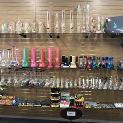 Aurora Vape & Glass